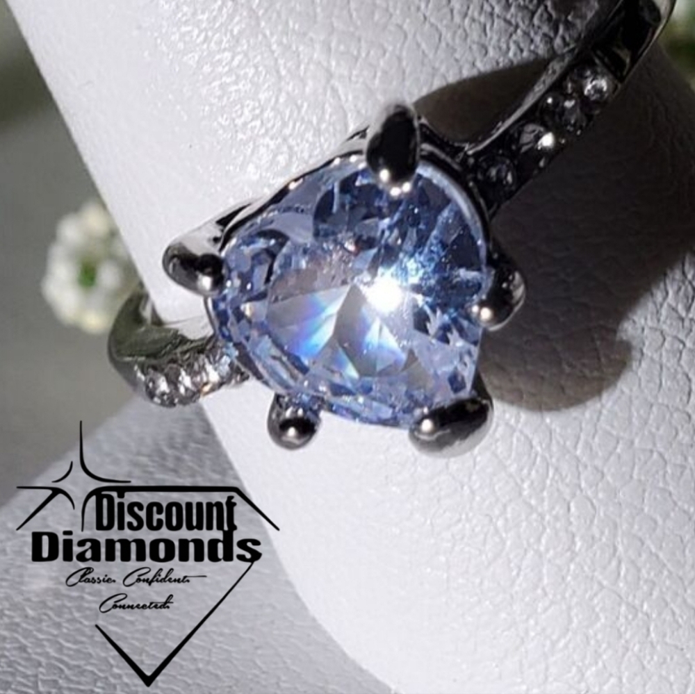 Violet Heart Diamond White Baguette Diamonds on Ring Cocktail Ring 925 Silver